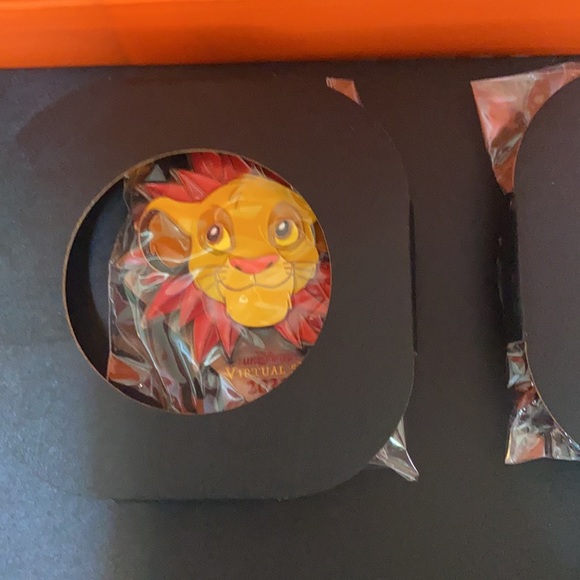 RunDisney 2021 Virtual Medal Set - Picture 3 of 8